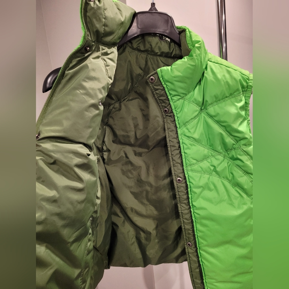 Nike reversible down filled vest, size size L.